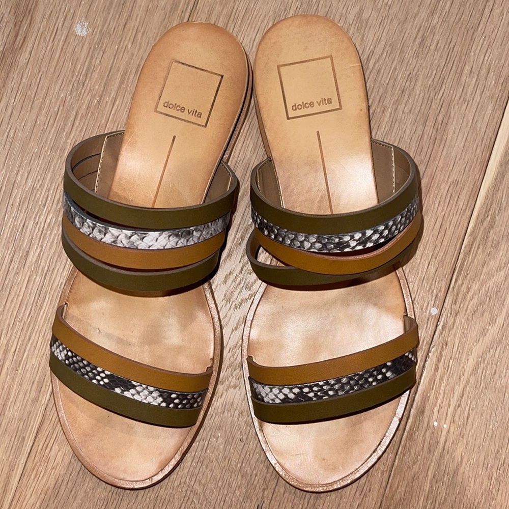 Dolce vita pias sandals
